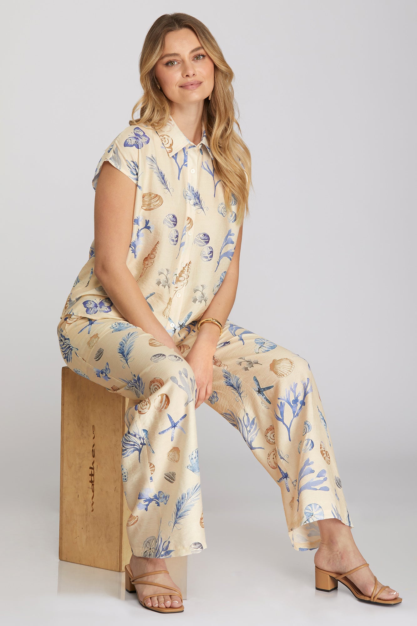The Seaside Statement Set