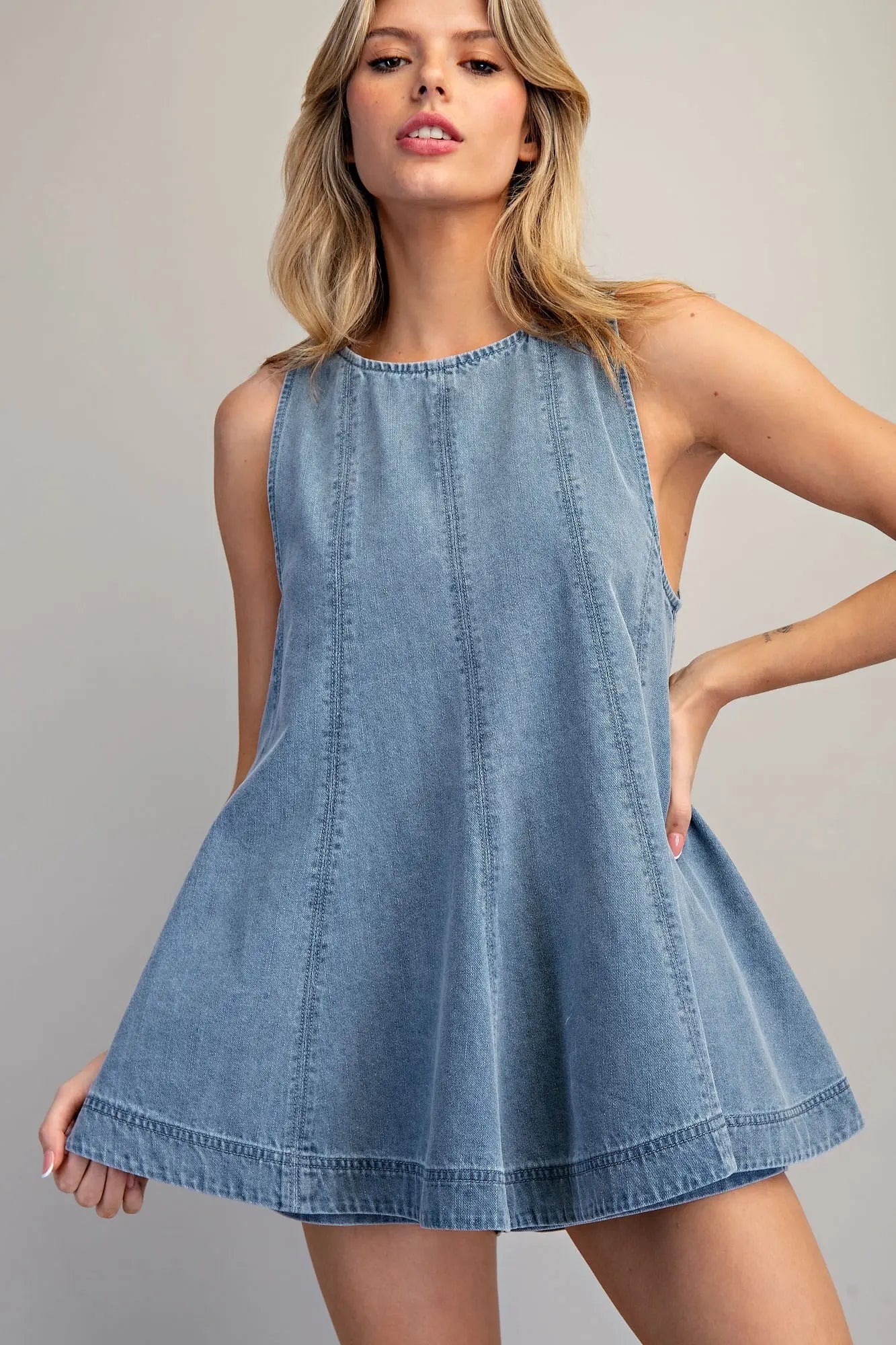 Women's Swing Silhouette Denim Top with Keyhole Back | The Morgan